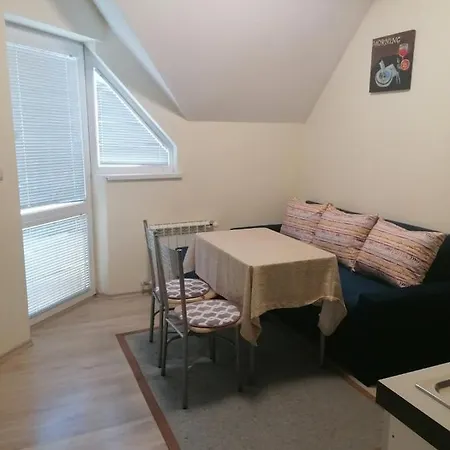 Royal Plaza - A409 *